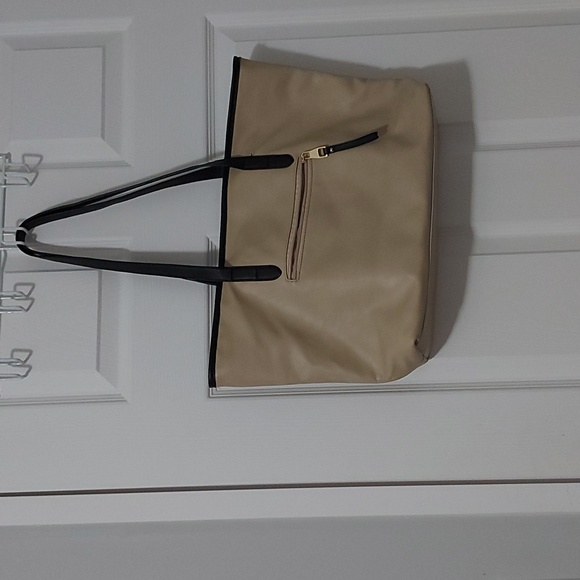 Lula purse, like new condition - Picture 2 of 11